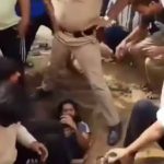 এবার ভারতে মুসলমানদের কবরস্থানে মৃতদের দাফনকাজে বাধা দিচ্ছে হিন্দু মালাউনরা